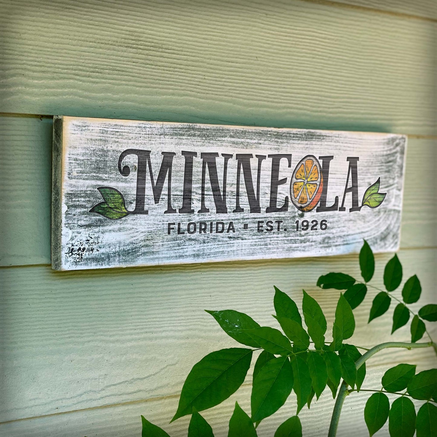 Minneola FL - Handcrafted Artisan Wood Sign